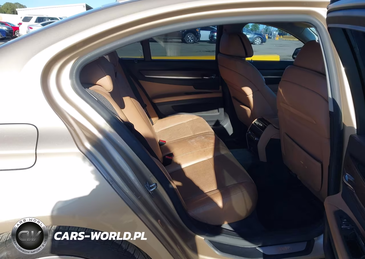 2011 BMW 750I VIN:WBAKA8C58BCY36665 - 8