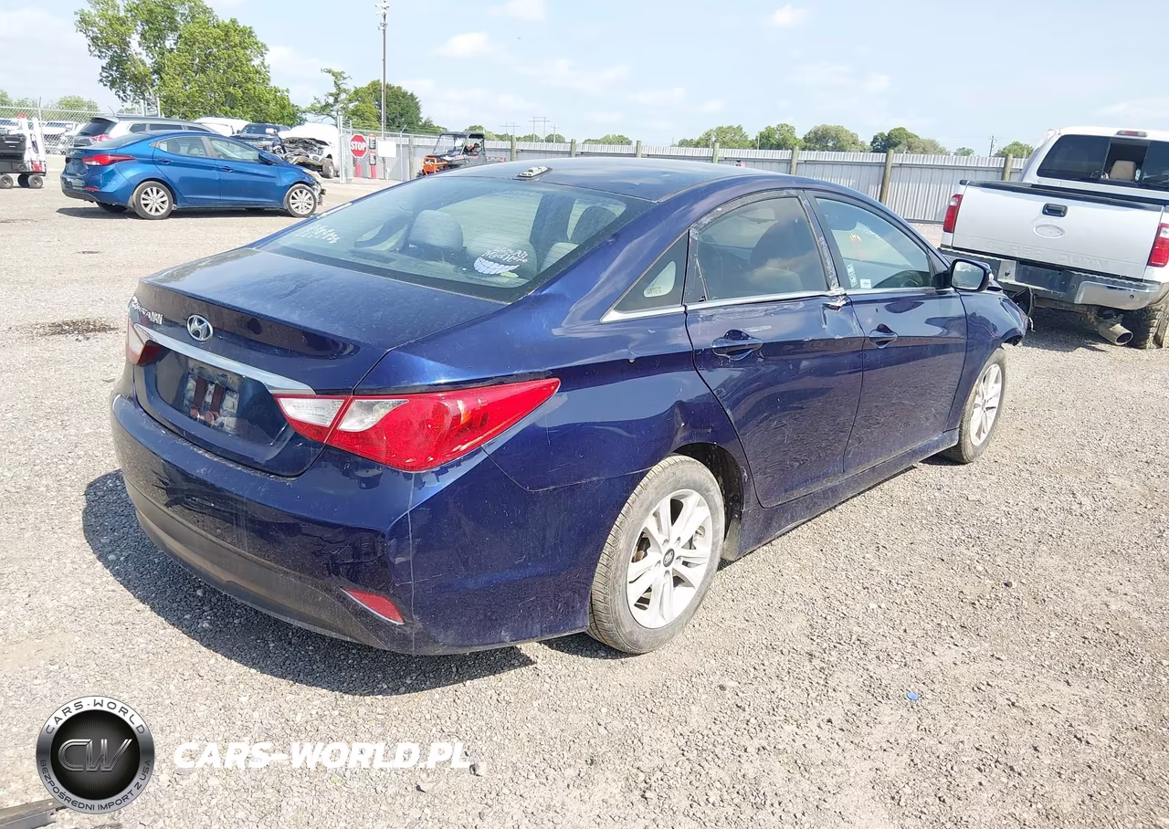 2014 Hyundai Sonata Gls VIN:5NPEB4AC3EH829672 - 4
