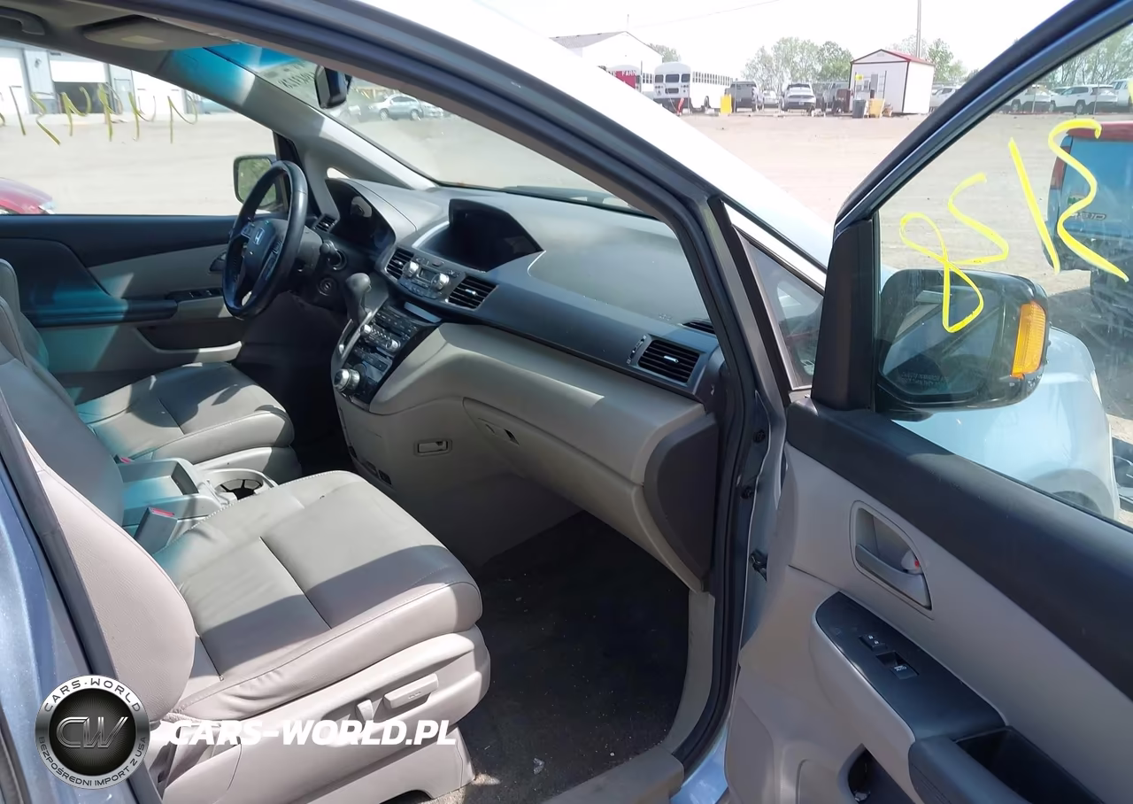 2013 Honda Odyssey Touring-Touring Elite VIN:5FNRL5H94DB068114 - 5