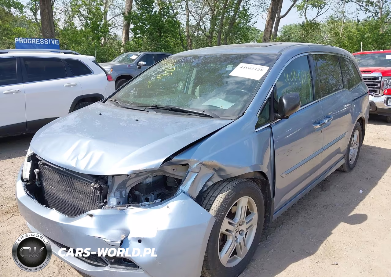 2013 Honda Odyssey Touring-Touring Elite VIN:5FNRL5H94DB068114 - 6