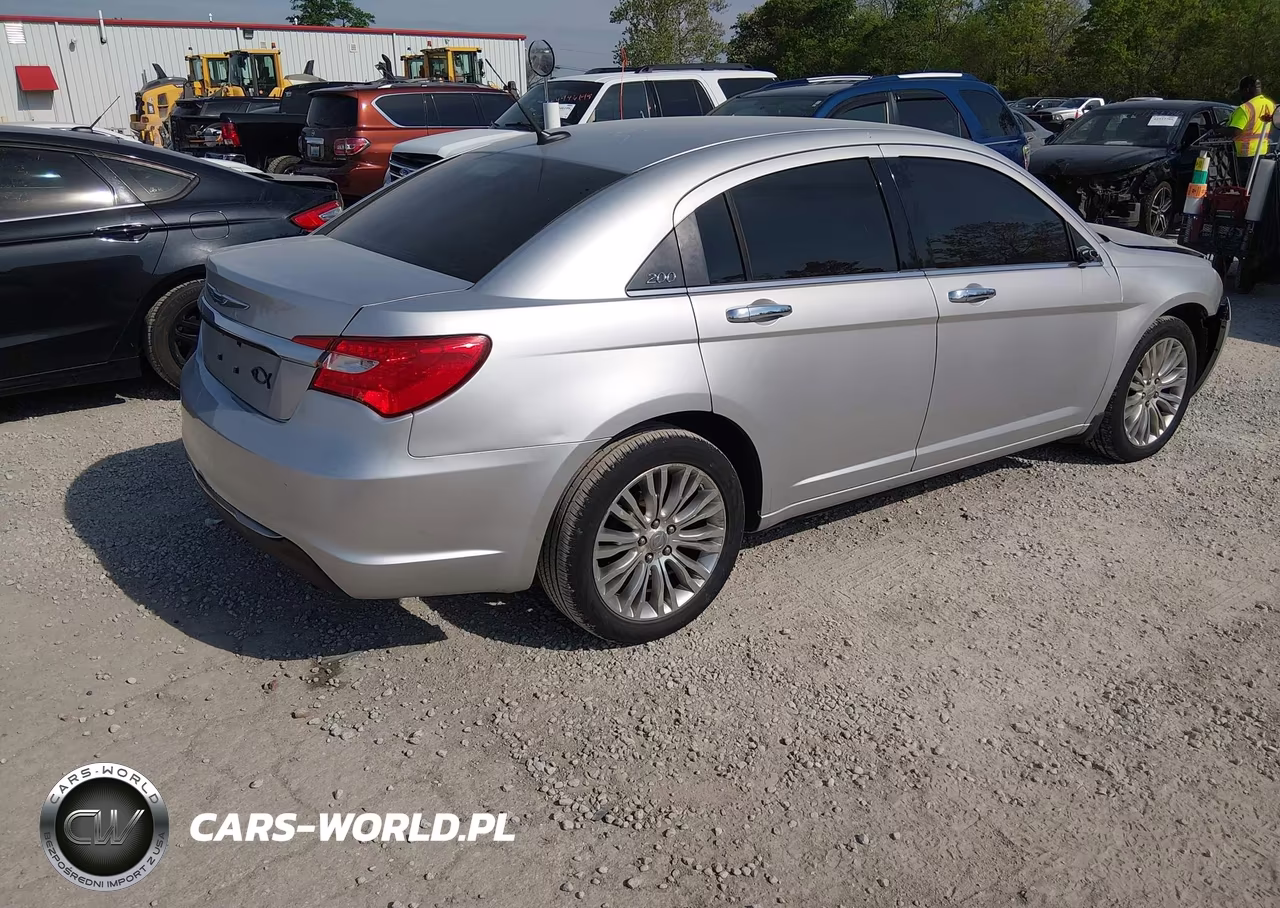 2011 Chrysler 200 Limited VIN:1C3BC2FB7BN531288 - 4