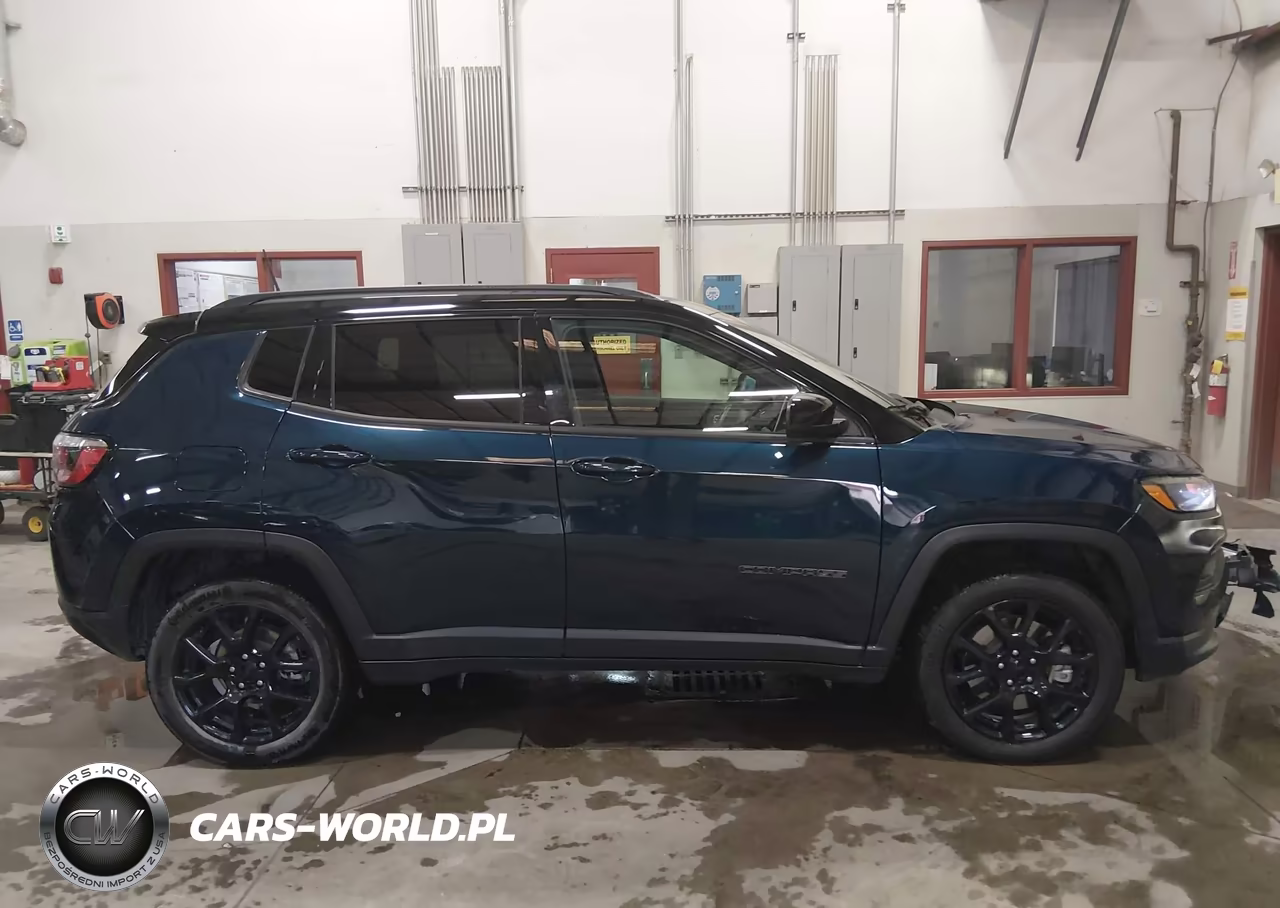 2024 Jeep Compass Latitude 4X4 VIN:3C4NJDBN9RT169887 - 13
