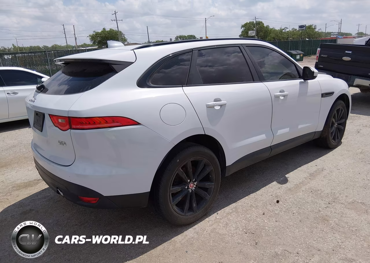 2017 Jaguar F-Pace 35T Prestige VIN:SADCK2BV6HA895273 - 4