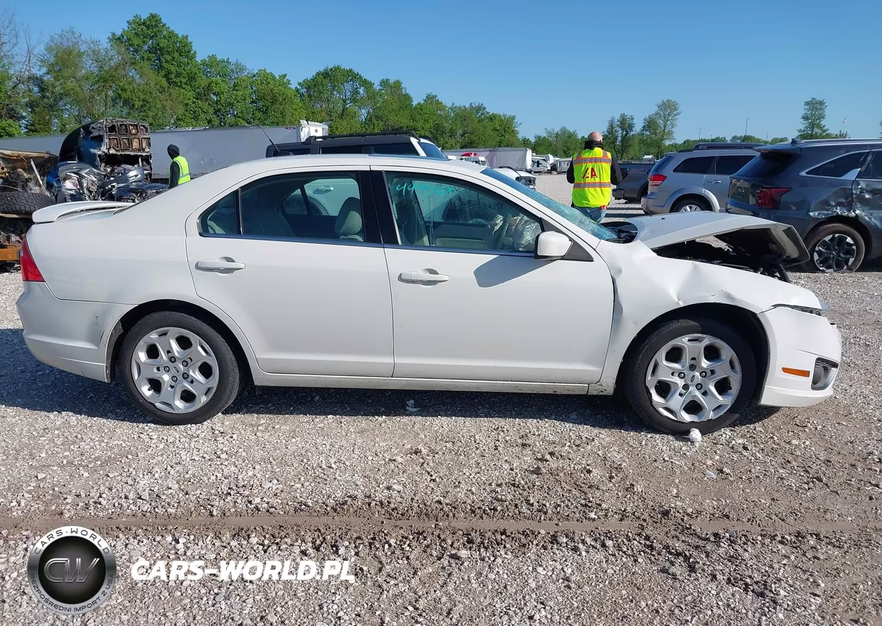 2011 Ford Fusion Se VIN:3FAHP0HA0BR319225 - 13