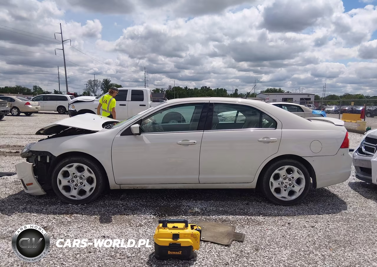 2011 Ford Fusion Se VIN:3FAHP0HA0BR319225 - 14