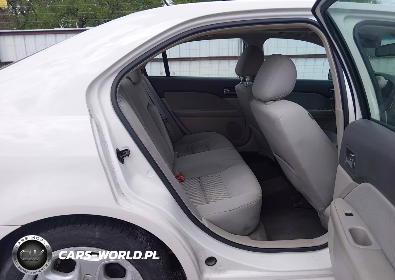 2011 Ford Fusion Se VIN:3FAHP0HA0BR319225 - 8
