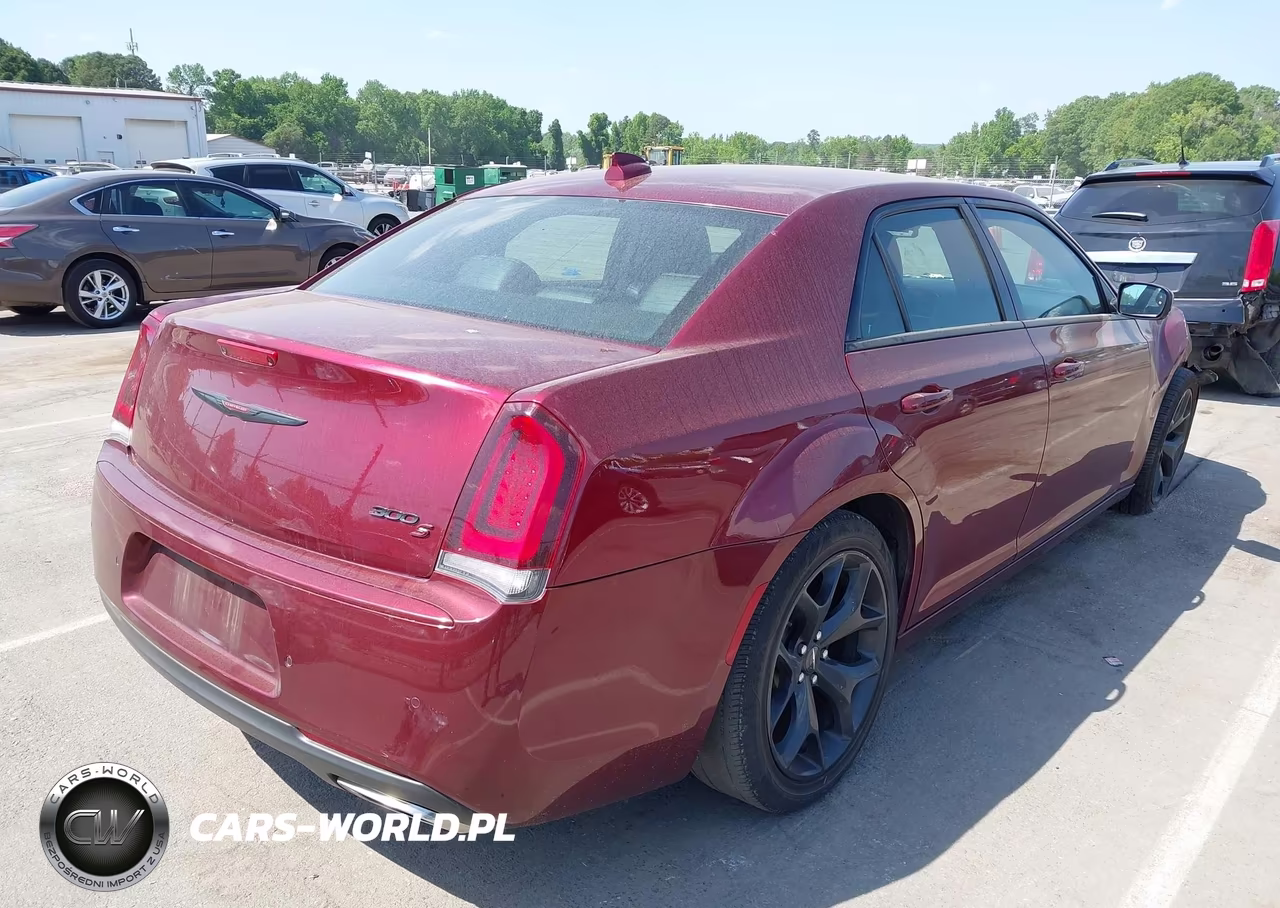 2021 Chrysler 300 300S VIN:2C3CCABG0MH634287 - 4
