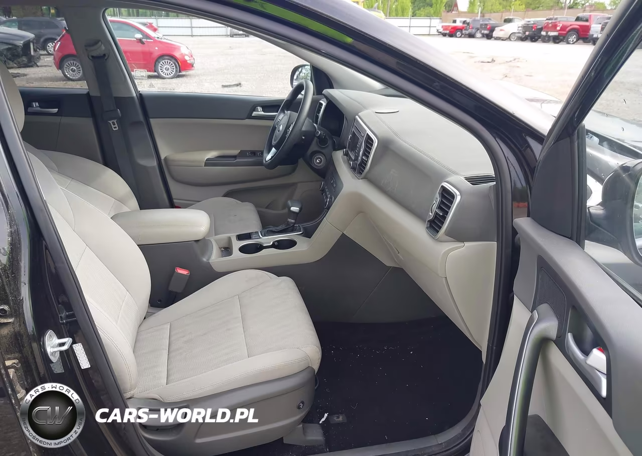 2019 Kia Sportage Lx VIN:KNDPMCAC0K7611136 - 5