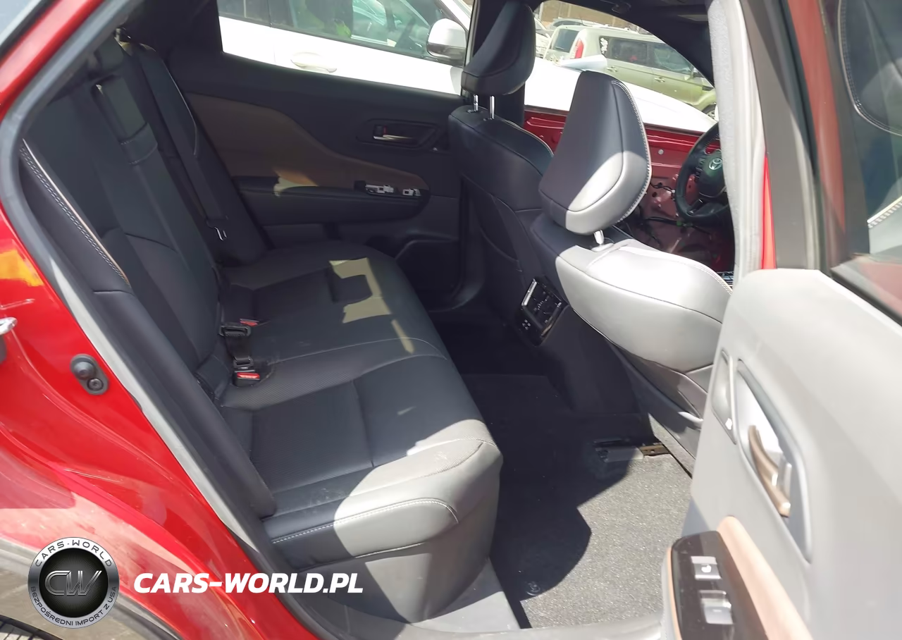 2024 Toyota Crown Limited VIN:JTDAAAAF3R3021933 - 8