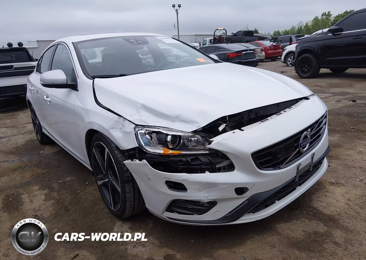 2016 Volvo S60 T6 Drive-E R-Design Platinum