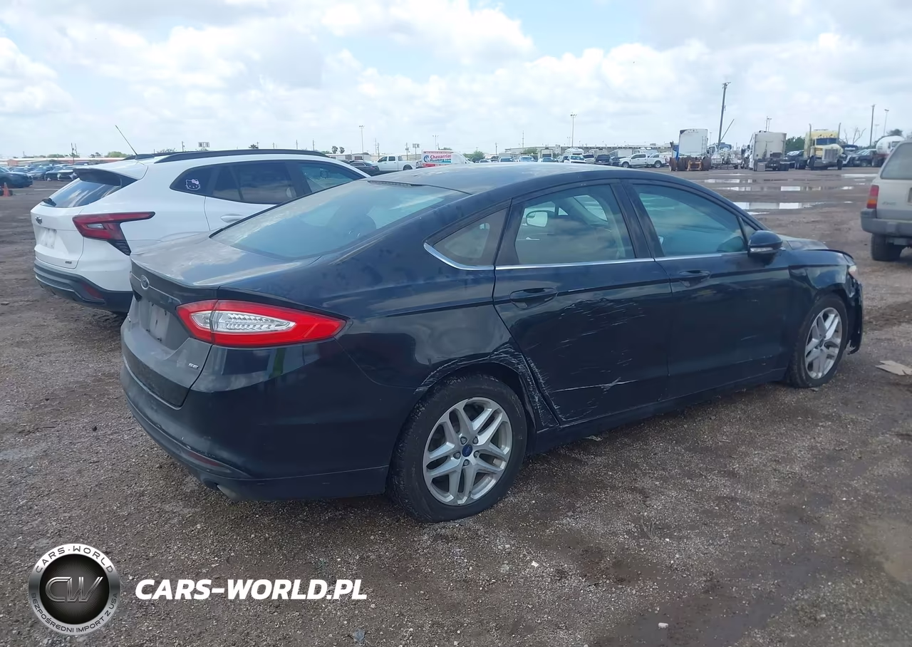 2015 Ford Fusion Se VIN:3FA6P0H7XFR249573 - 4