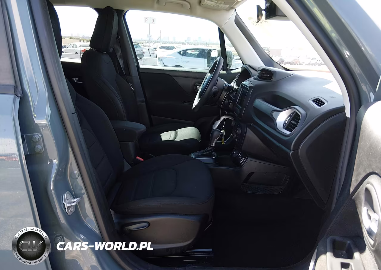 2018 Jeep Renegade Latitude 4X4 VIN:ZACCJBBB8JPJ04281 - 5