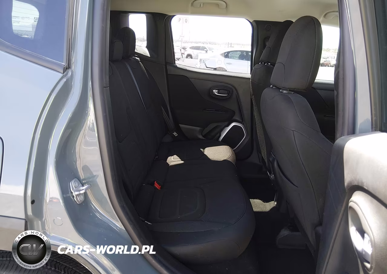2018 Jeep Renegade Latitude 4X4 VIN:ZACCJBBB8JPJ04281 - 8