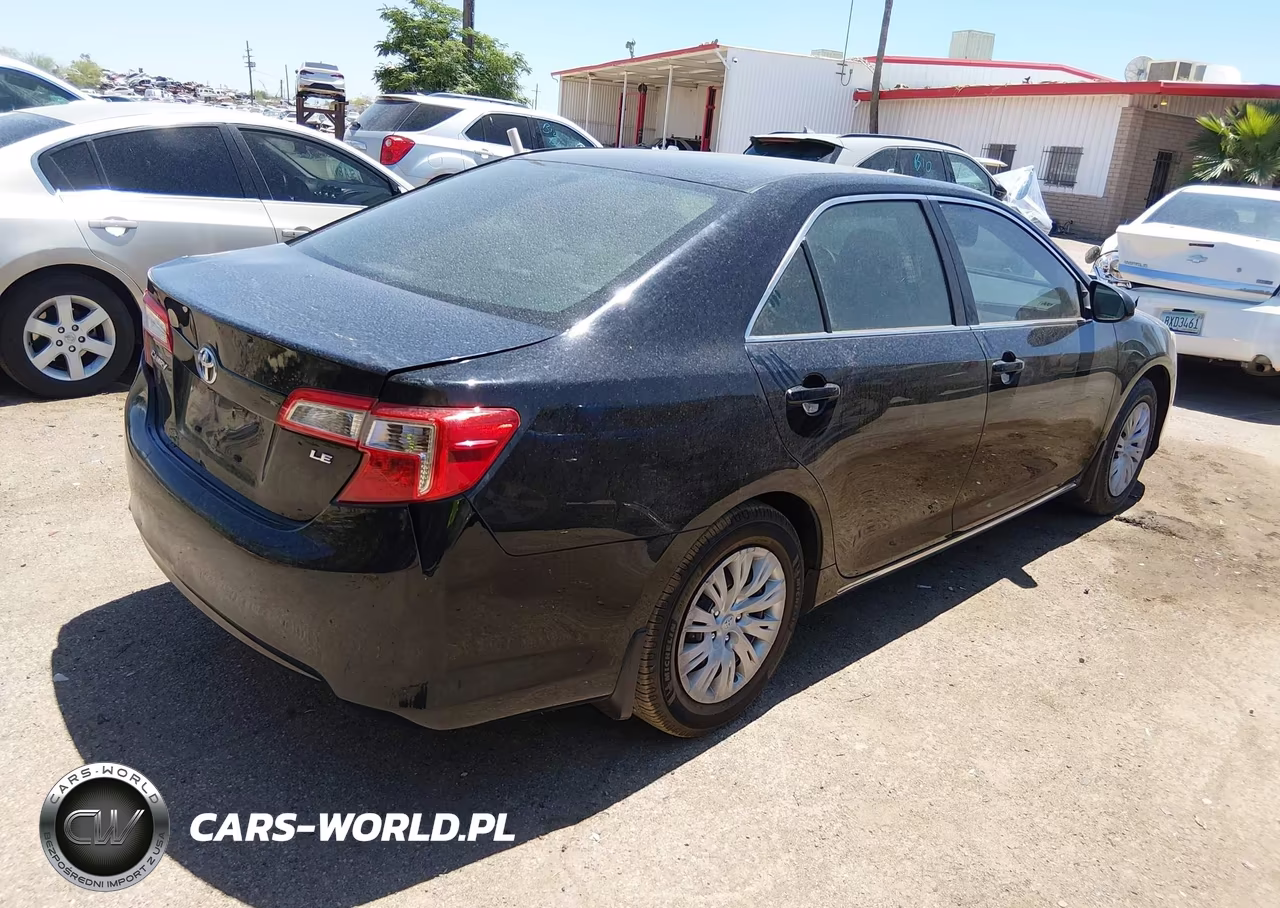 2014 Toyota Camry Le VIN:4T4BF1FK0ER343981 - 4