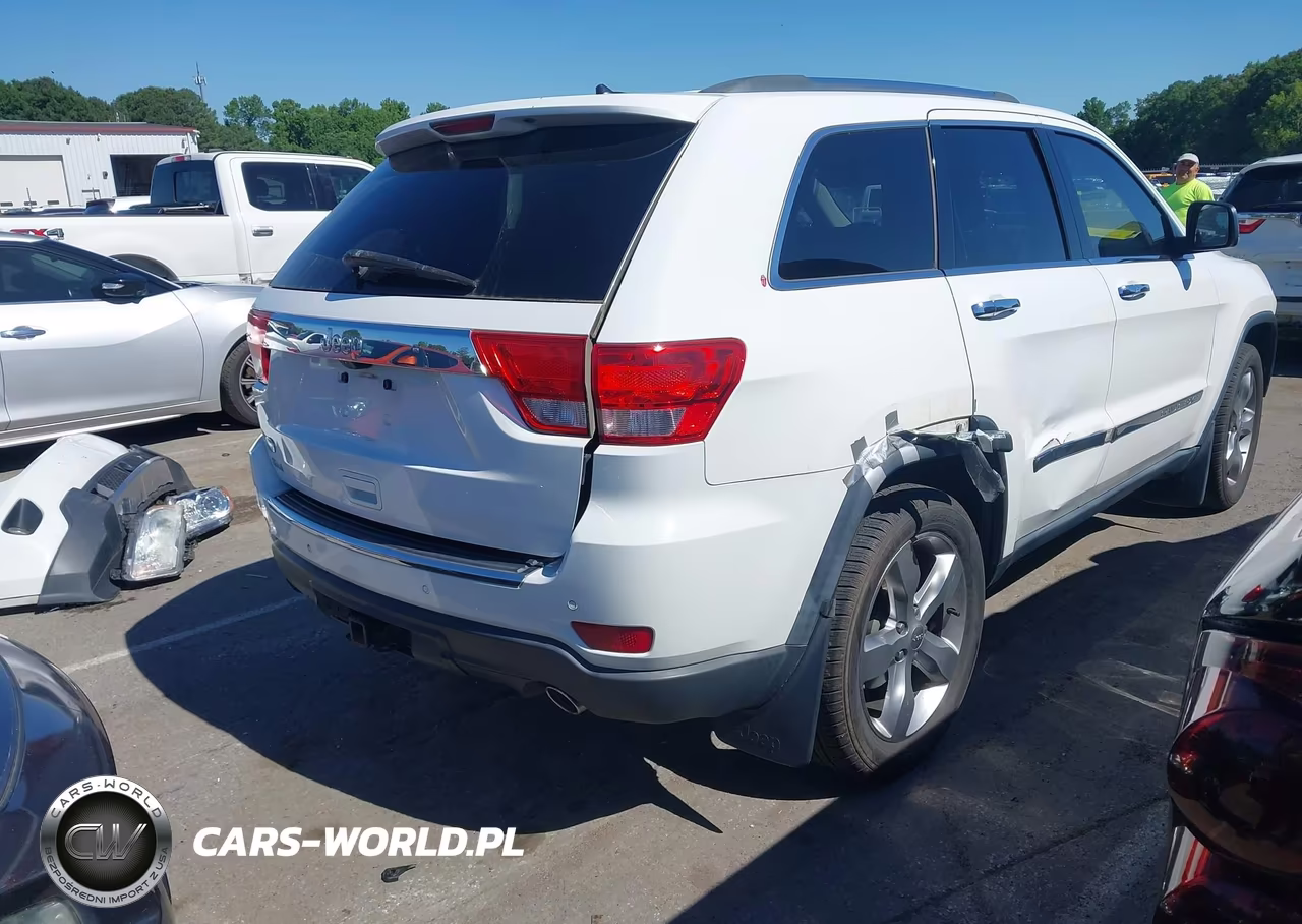 2013 Jeep Grand Cherokee Overland VIN:1C4RJECG5DC529989 - 4