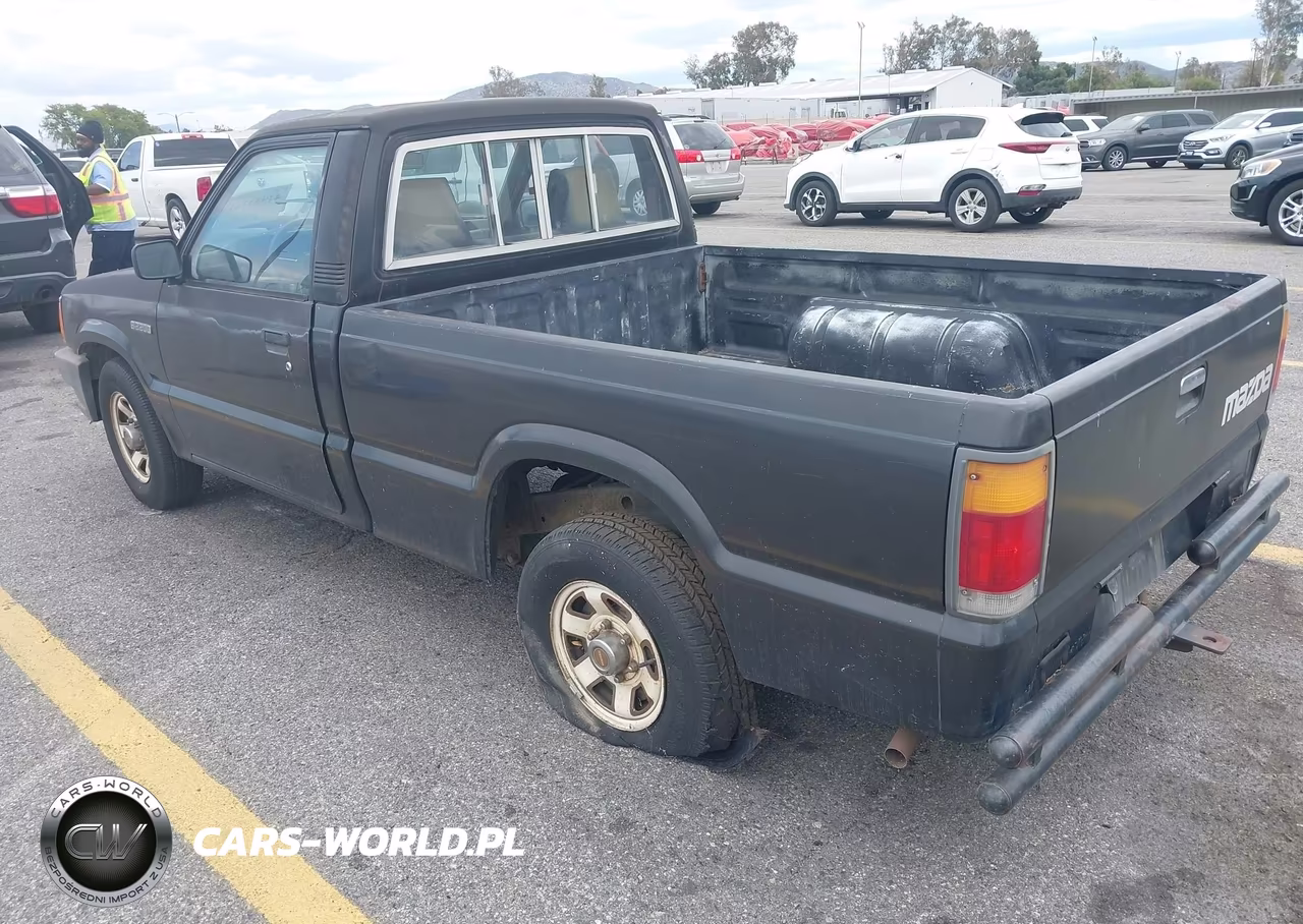 1988 Mazda B2200 Short Bed VIN:JM2UF1132J0329780 - 3