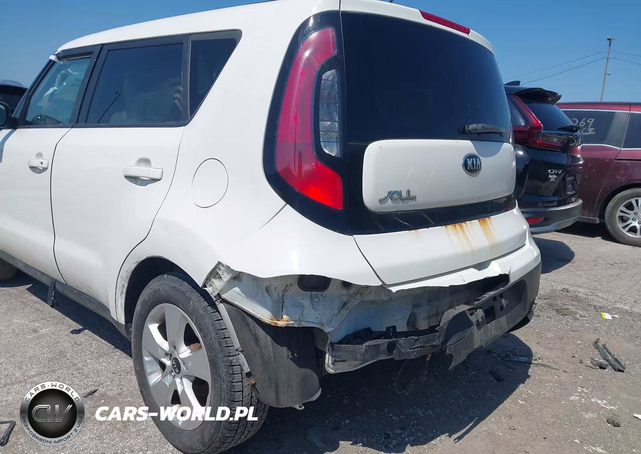 2018 Kia Soul VIN:KNDJN2A24J7573431 - 15