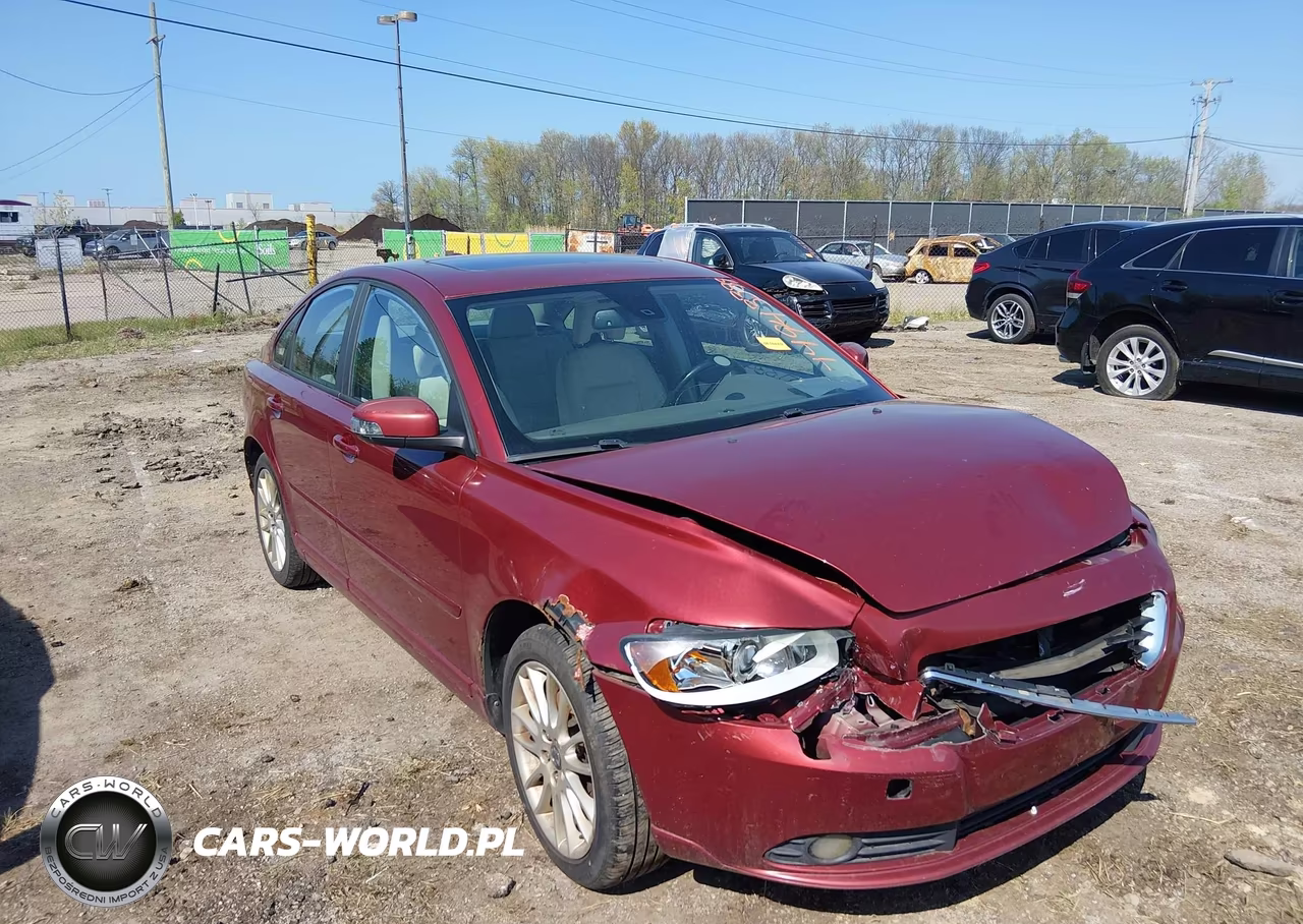 2011 Volvo S40 T5-T5 R-Design