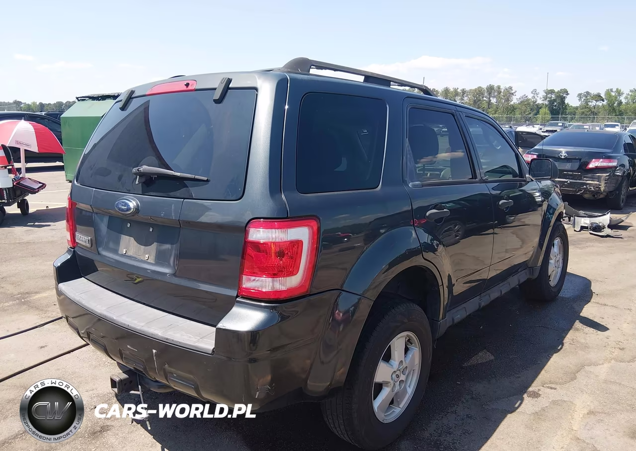 2009 Ford Escape Xlt VIN:1FMCU03779KC30898 - 4