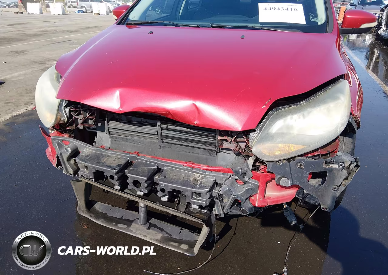 2012 Ford Focus Titanium VIN:1FAHP3J28CL461715 - 6