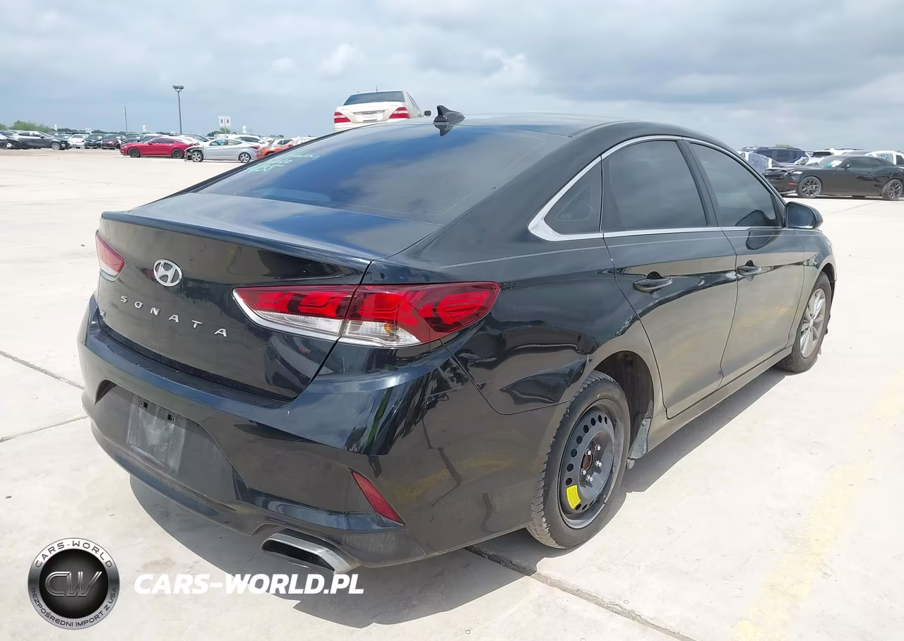 2019 Hyundai Sonata Se VIN:5NPE24AF6KH765049 - 4
