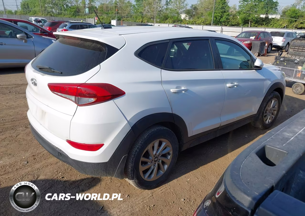 2017 Hyundai Tucson Se VIN:KM8J23A42HU400630 - 4