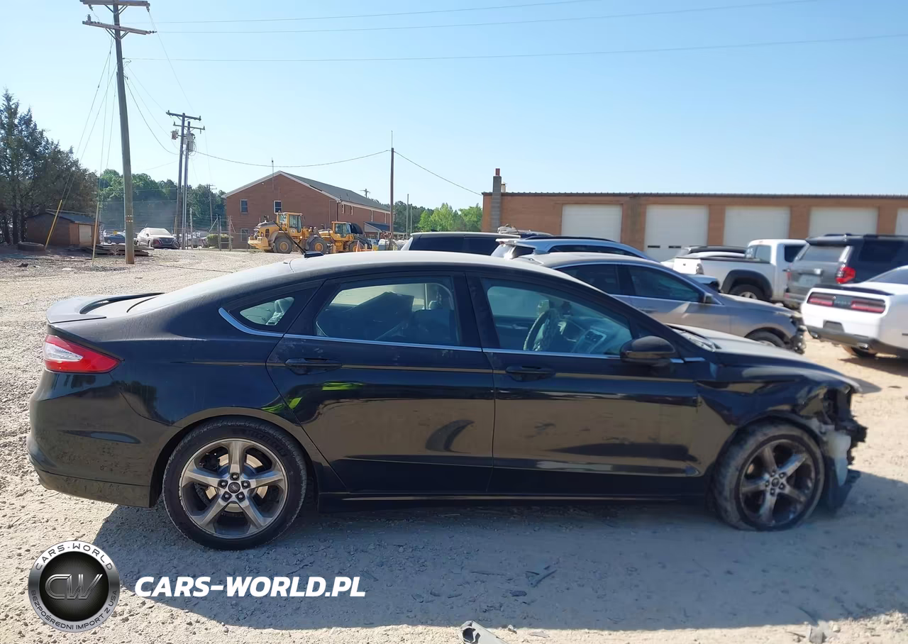 2016 Ford Fusion S VIN:3FA6P0G73GR101705 - 13