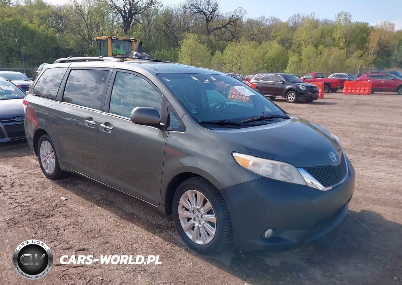 2012 Toyota Sienna Xle 7 Passenger