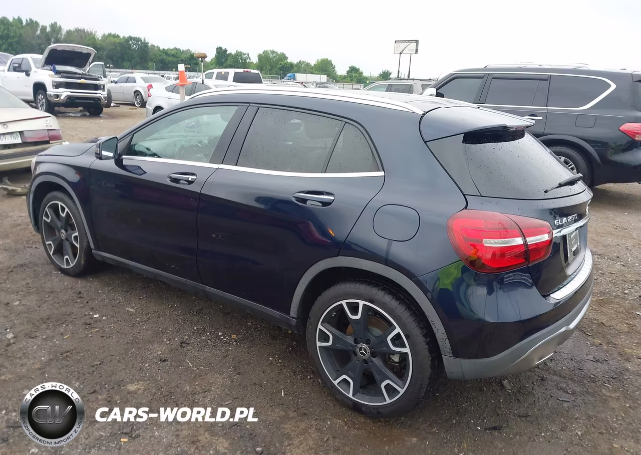 2018 Mercedes-Benz Gla 250 4Matic VIN:WDCTG4GB8JJ436737 - 3