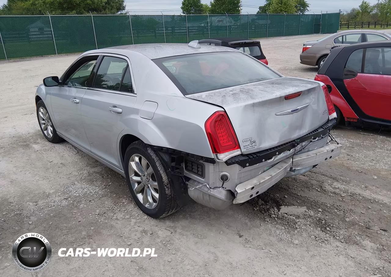 2021 Chrysler 300 Touring Awd VIN:2C3CCARG3MH534206 - 3