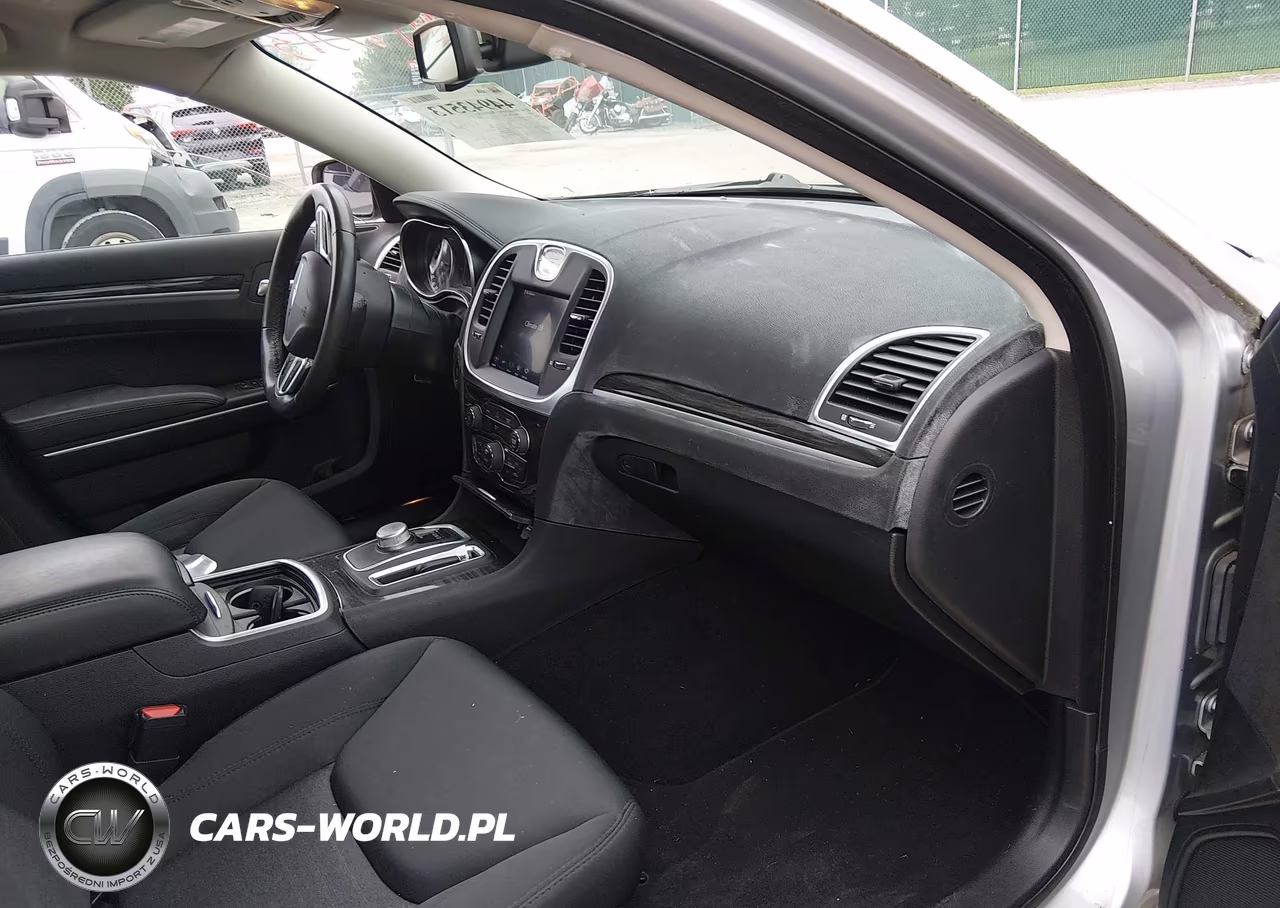 2021 Chrysler 300 Touring Awd VIN:2C3CCARG3MH534206 - 5
