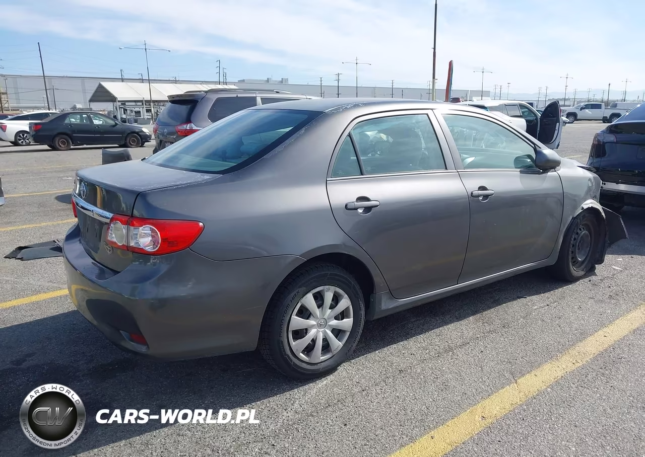 2013 Toyota Corolla L VIN:5YFBU4EE3DP180160 - 4