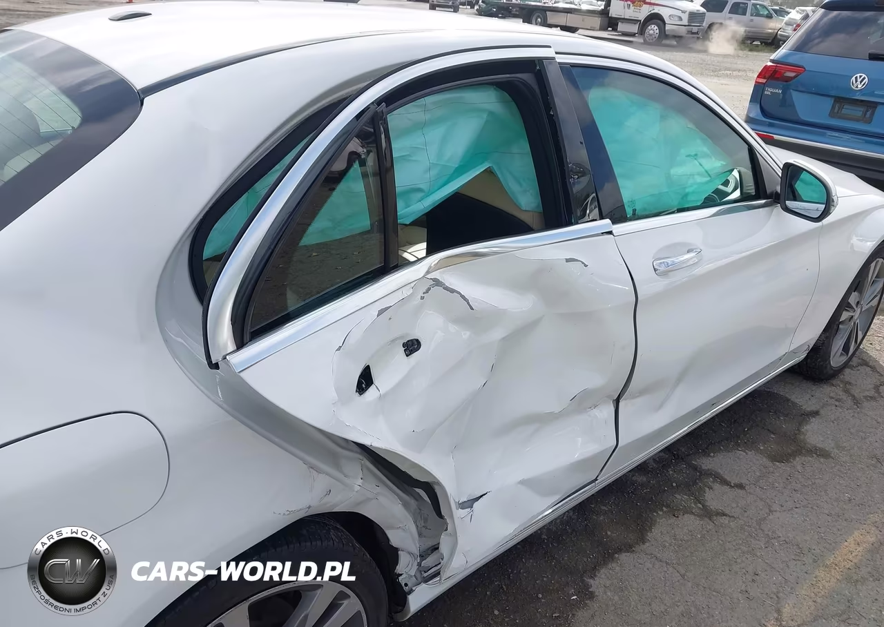 2017 Mercedes-Benz C 300 VIN:55SWF4JB9HU206736 - 6