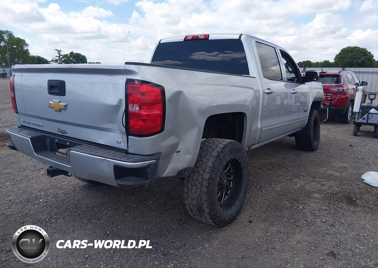 2018 Chevrolet Silverado 1500 2Lt VIN:3GCUKREC5JG185792 - 4