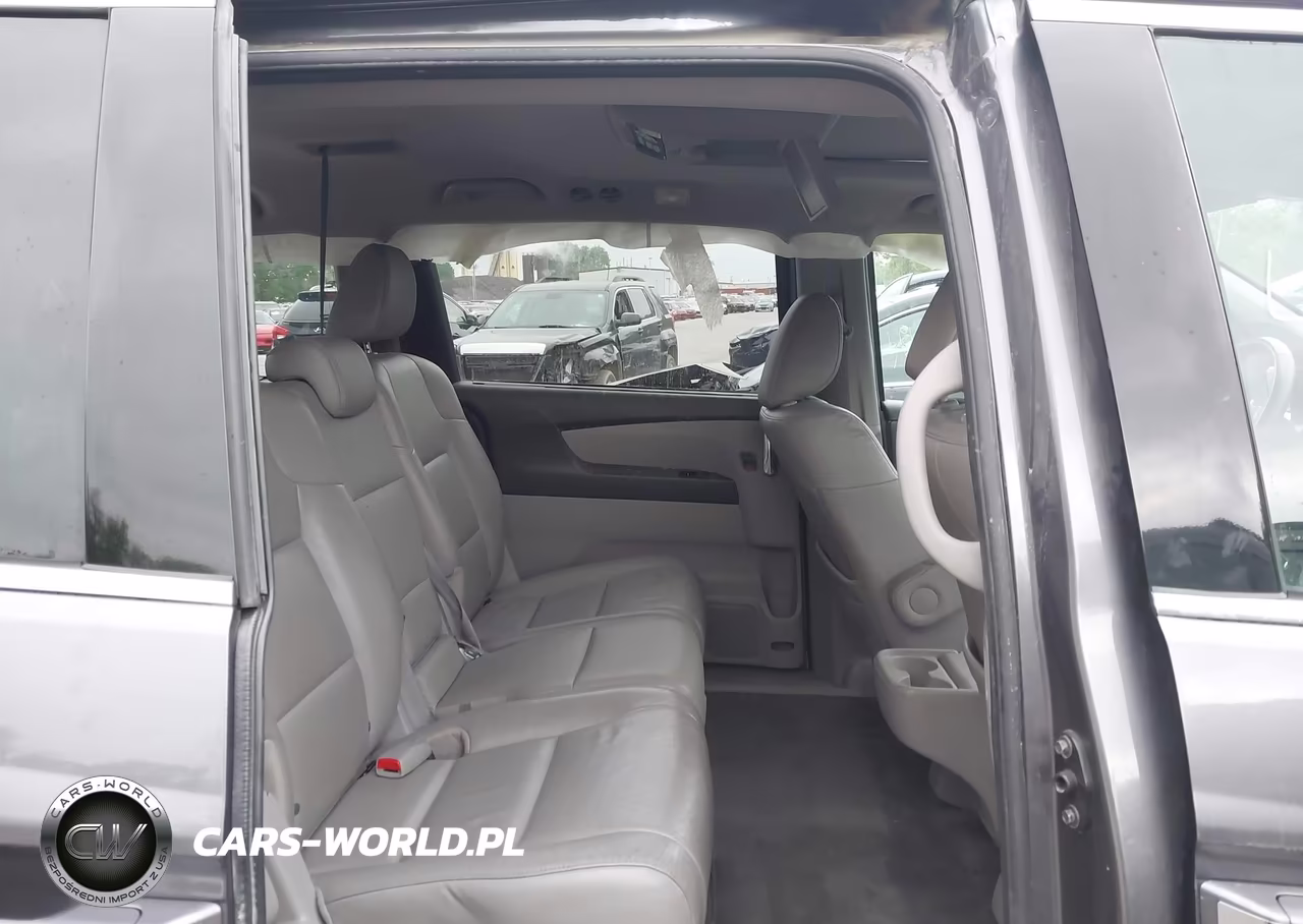 2015 Honda Odyssey Touring-Touring Elite VIN:5FNRL5H91FB077405 - 8
