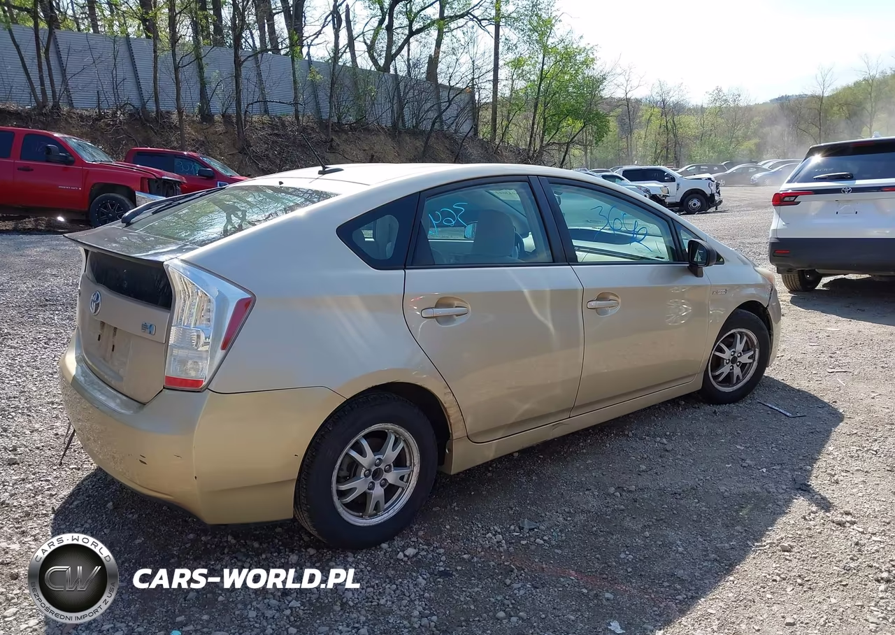 2010 Toyota Prius Ii VIN:JTDKN3DUXA1009695 - 4