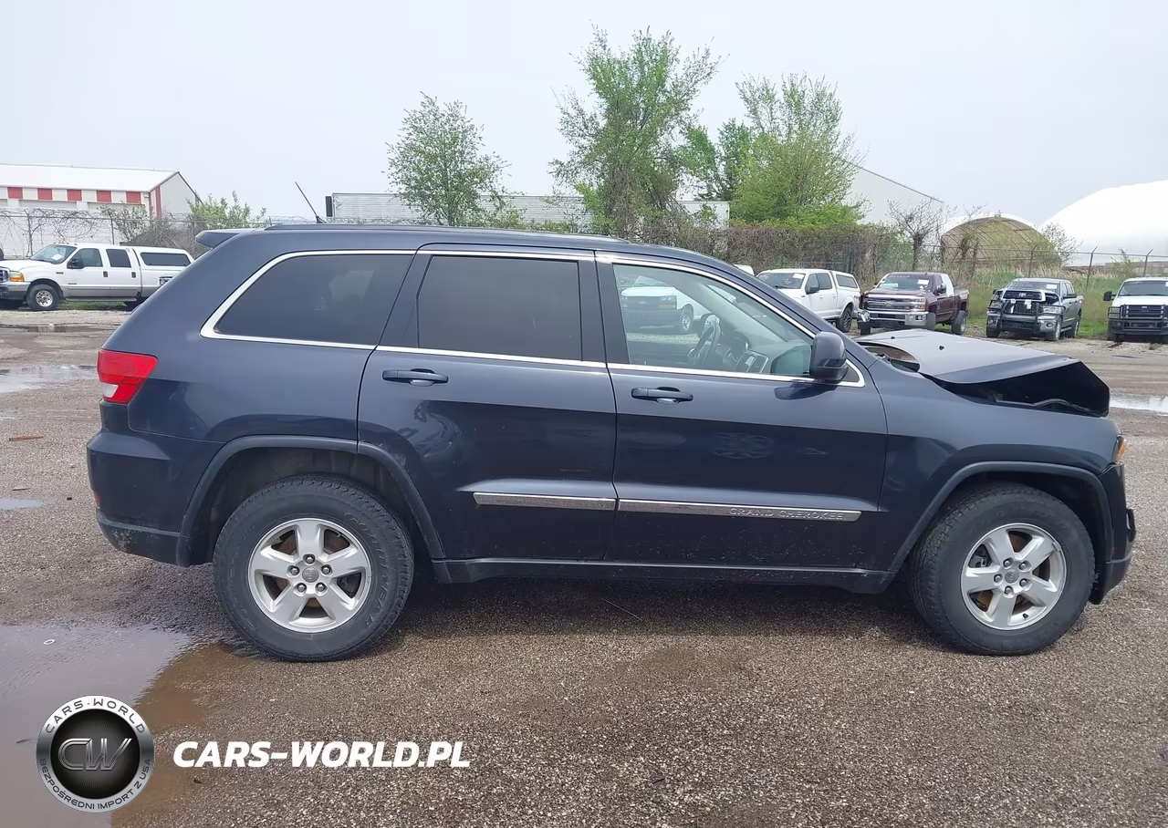 2012 Jeep Grand Cherokee Laredo VIN:1C4RJFAG6CC267715 - 13