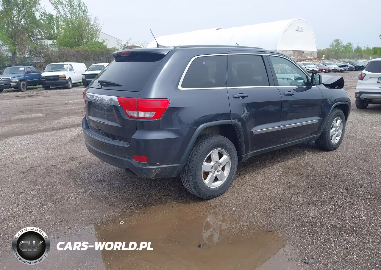2012 Jeep Grand Cherokee Laredo VIN:1C4RJFAG6CC267715 - 4