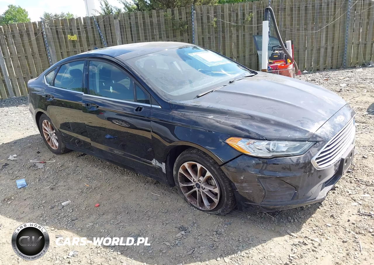 2020 Ford Fusion Se – zdjęcie 1 z 18