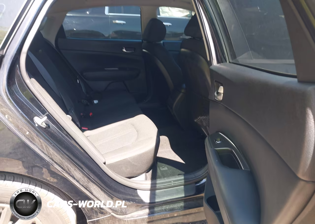 2019 Kia Optima Lx VIN:5XXGT4L35KG340782 - 8