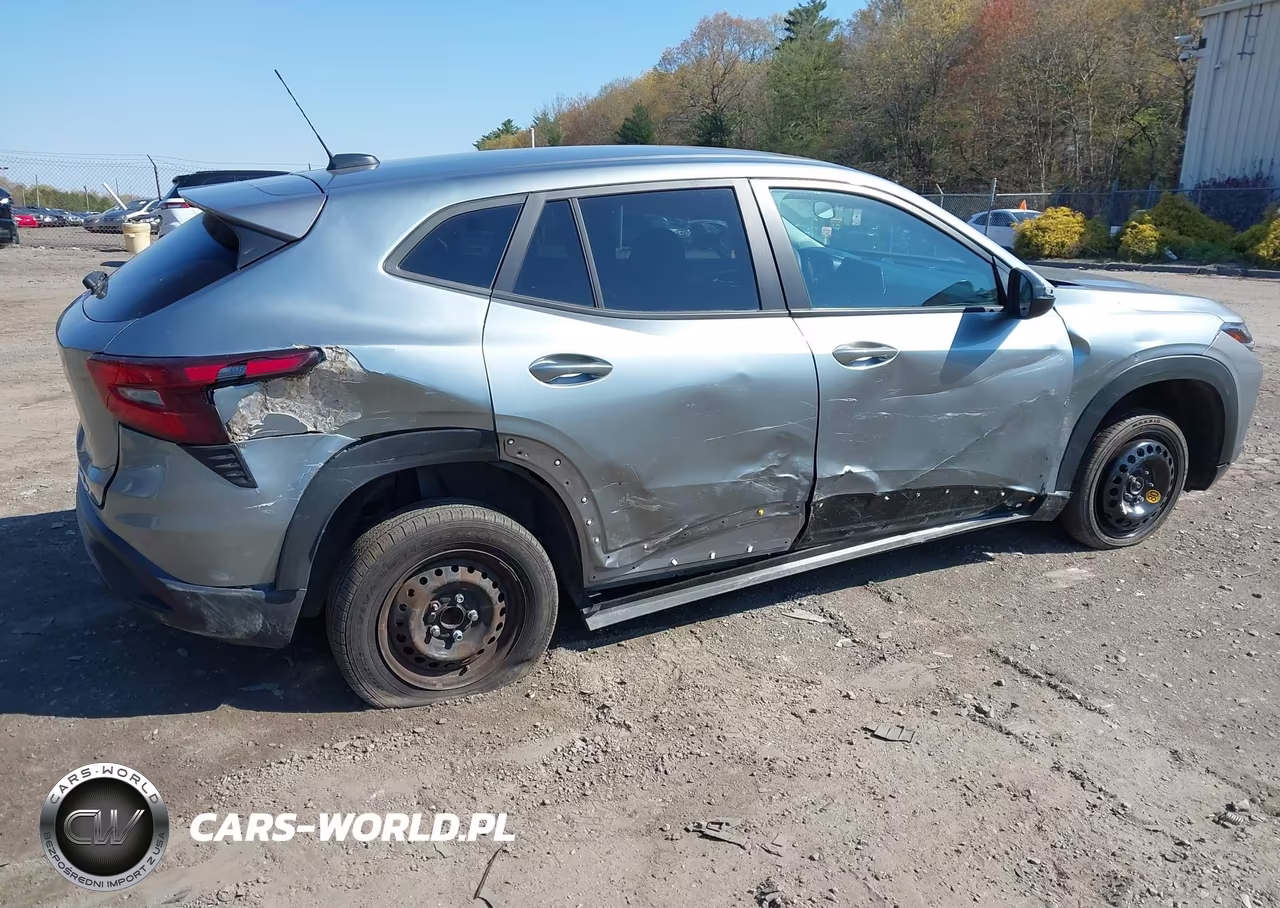 2024 Chevrolet Trax Ls VIN:KL77LFE22RC020553 - 4