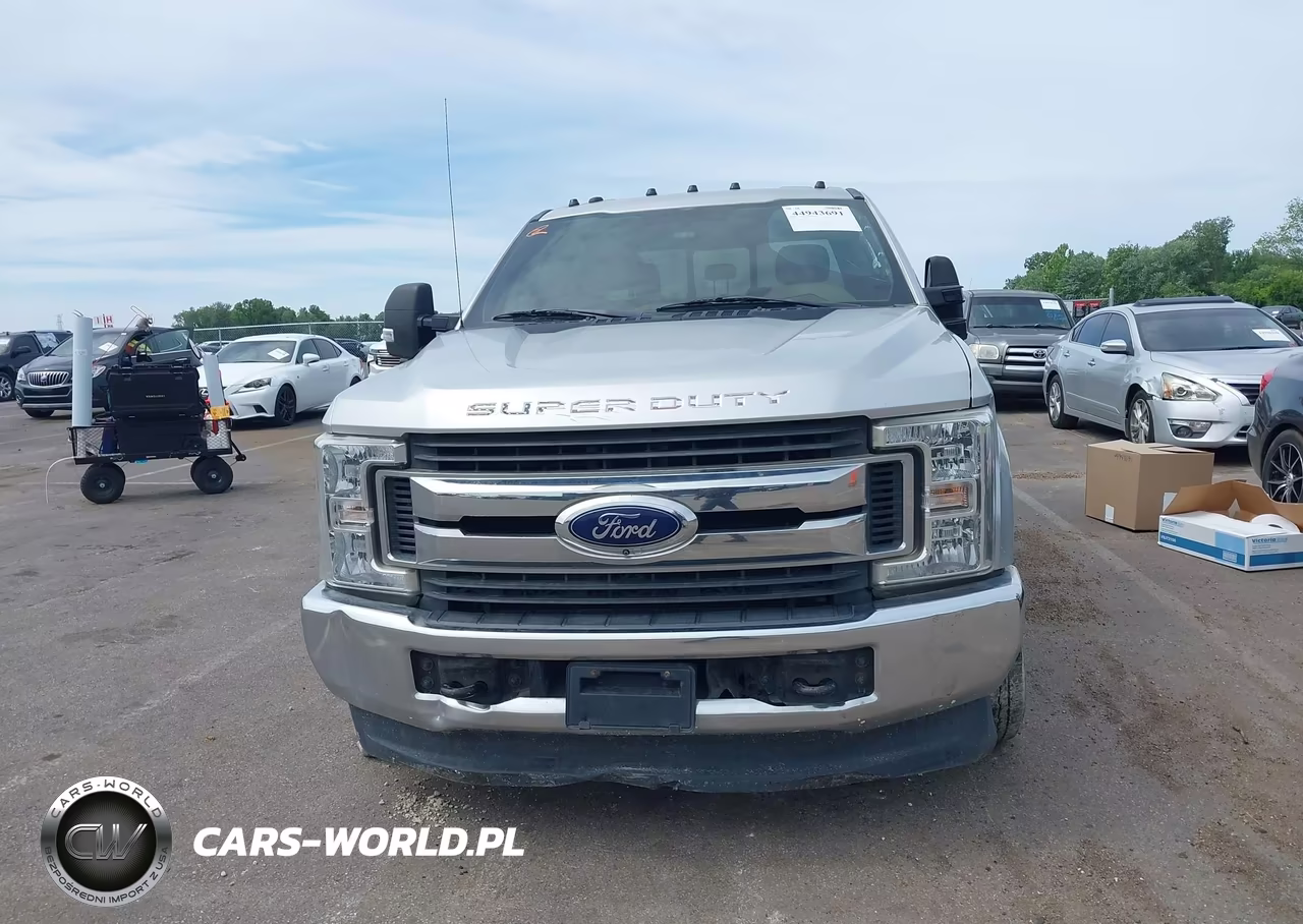 2018 Ford F-250 Xl VIN:1FT7W2BT8JEC04601 - 12