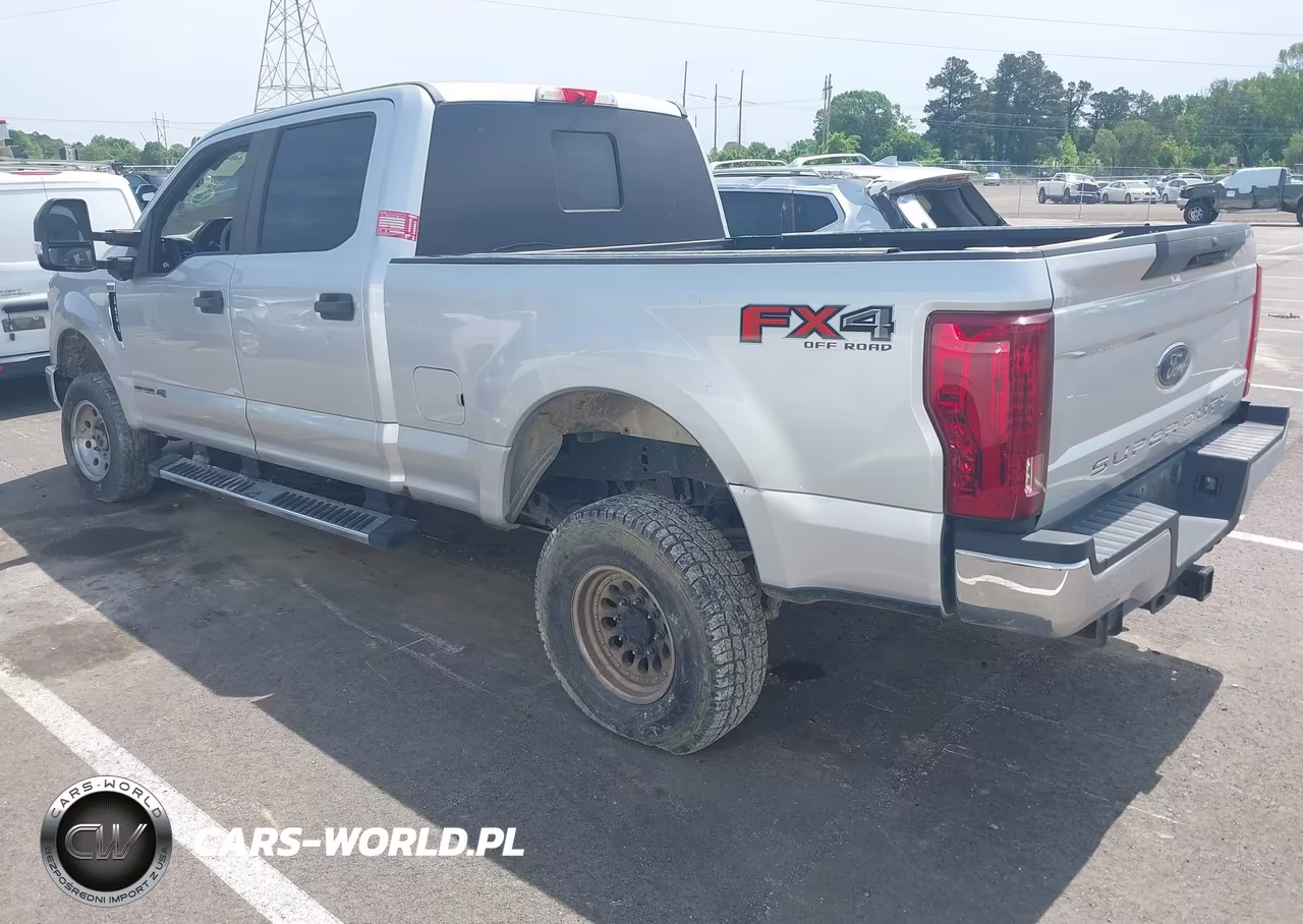 2018 Ford F-250 Xl VIN:1FT7W2BT8JEC04601 - 3