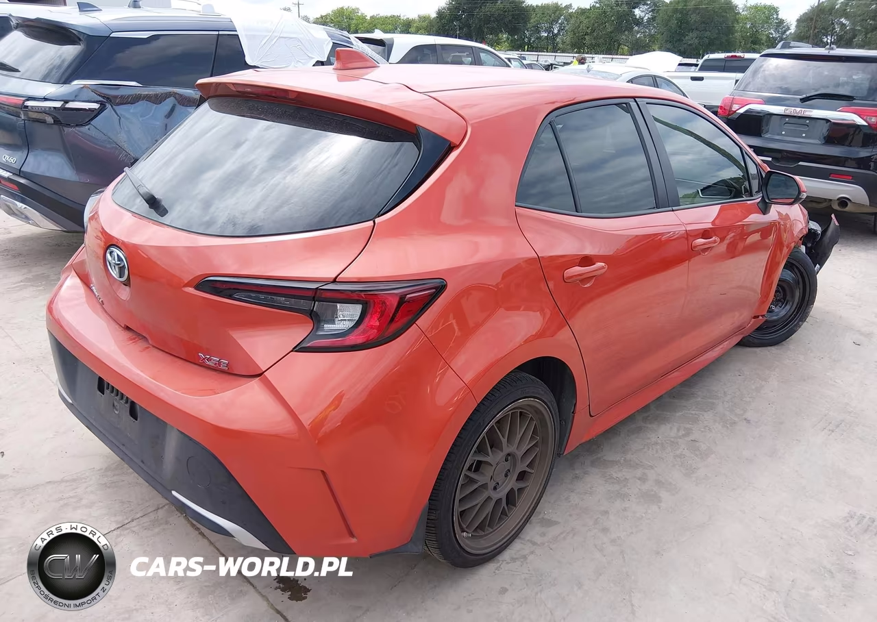 2024 Toyota Corolla Xse VIN:JTNC4MBEXR3232744 - 4
