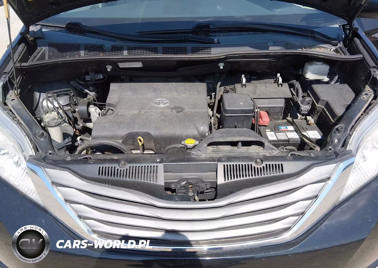 2014 Toyota Sienna Xle V6 8 Passenger VIN:5TDYK3DCXES418251 - 10