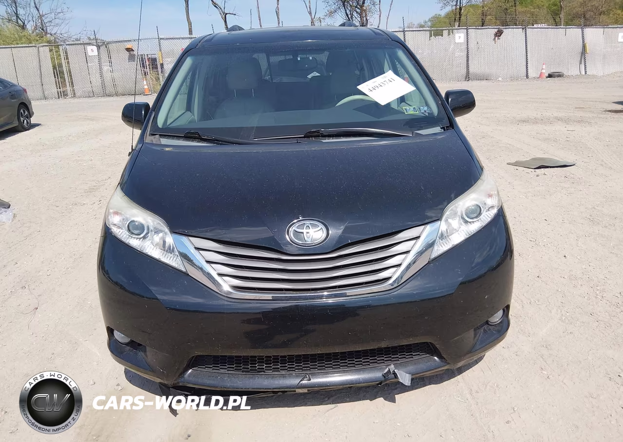 2014 Toyota Sienna Xle V6 8 Passenger VIN:5TDYK3DCXES418251 - 13