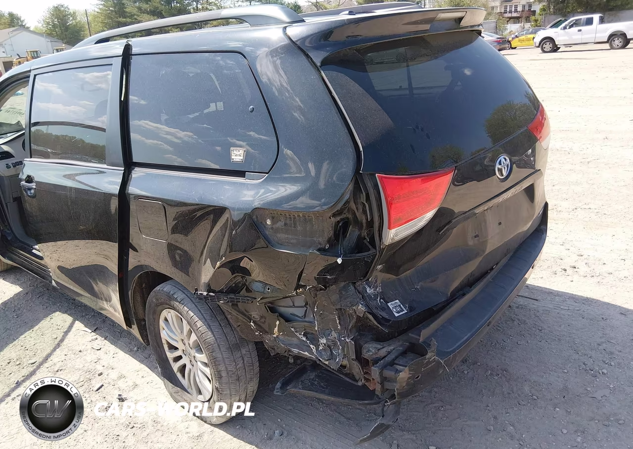 2014 Toyota Sienna Xle V6 8 Passenger VIN:5TDYK3DCXES418251 - 6