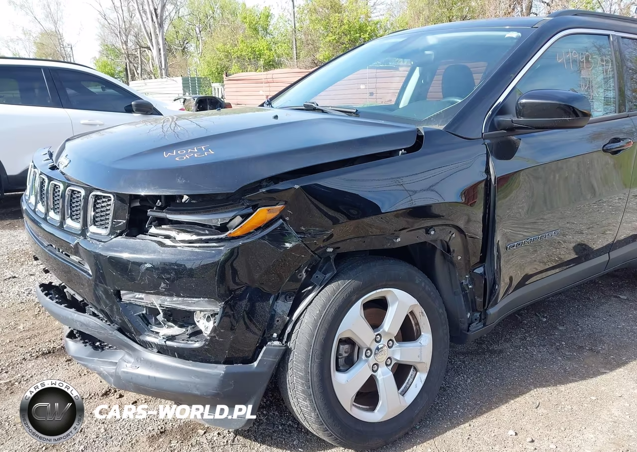 2018 Jeep Compass Latitude VIN:3C4NJDBB5JT138842 - 6