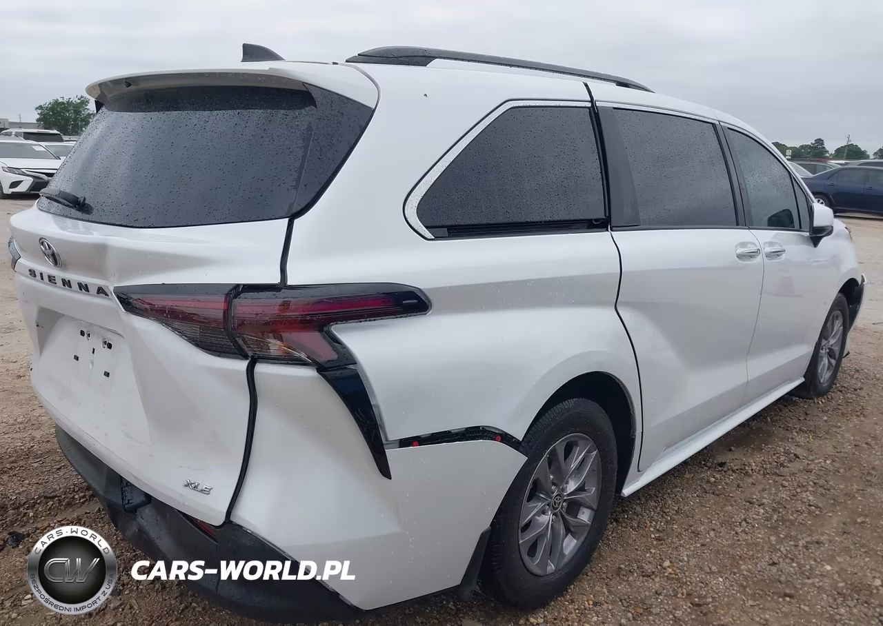 2025 Toyota Sienna Xle VIN:5TDYRKEC6SS241598 - 4