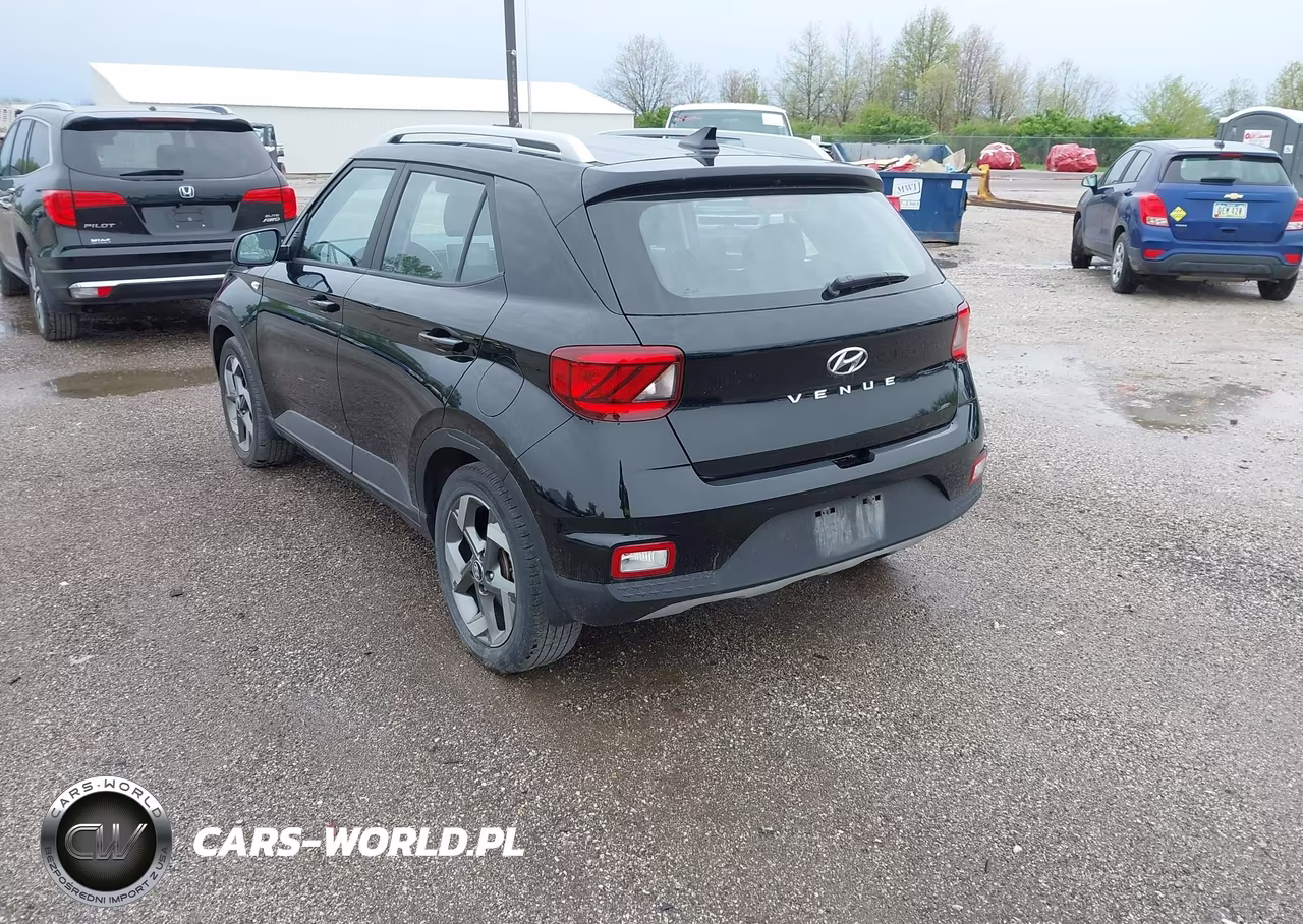 2022 Hyundai Venue Sel VIN:KMHRC8A35NU161123 - 3